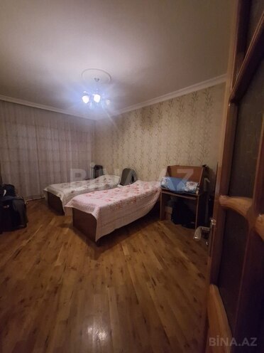 Продаётся 3-комн. вторичка 85 м², м. Нефтчиляр, photo 4 from 12