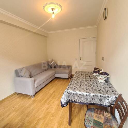 Продаётся 2-комн. вторичка 38 м², м. Ази Асланов, photo 9 from 11