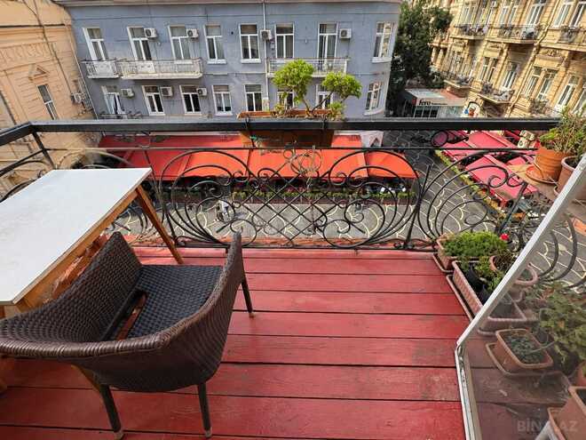 Satılır 2 otaqlı köhnə tikili 48 m², Sahil m., photo 6 from 25