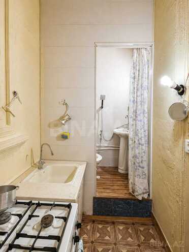 Satılır 2 otaqlı köhnə tikili 48 m², Sahil m., photo 16 from 25