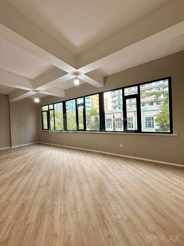 İcarəyə verilir 3 otaqlı köhnə tikili 130 m², Nəsimi r., photo 1 from 7