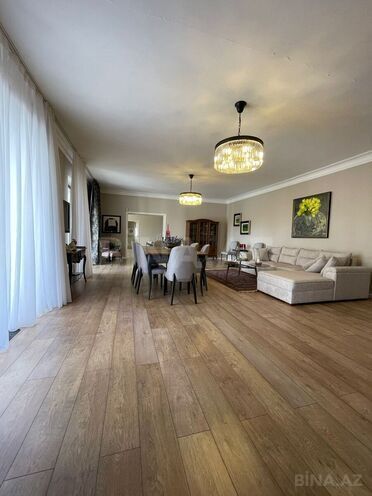 Satılır 8 otaqlı həyət evi/bağ evi 585 m², Novxanı q., photo 12 from 32
