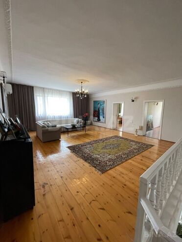 Satılır 8 otaqlı həyət evi/bağ evi 585 m², Novxanı q., photo 22 from 32
