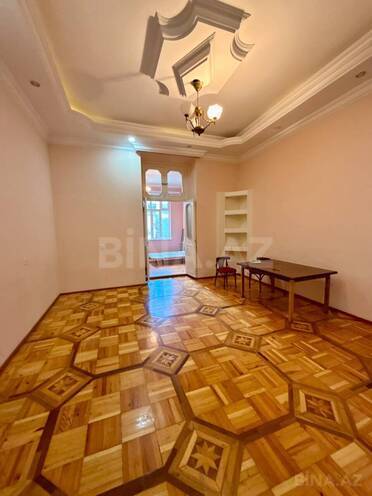 İcarəyə verilir 4 otaqlı köhnə tikili 100 m², Nəsimi r., photo 1 from 7