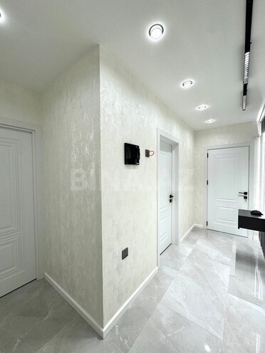 Продаётся 3-комн. вторичка 70 м², м. Ази Асланов, photo 8 from 12