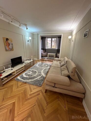 Сдаётся 2-комн. вторичка 55 м², м. Шах Исмаил Хатаи, photo 1 from 11
