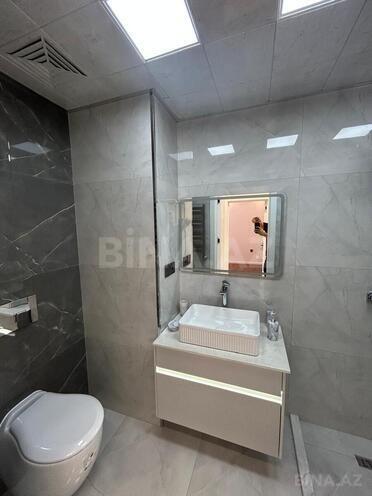 Satılır 2 otaqlı köhnə tikili 65 m², İnşaatçılar m., photo 21 from 22