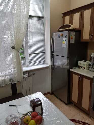 Продаётся 3-комн. вторичка 85 м², Ясамальский р., photo 4 from 21