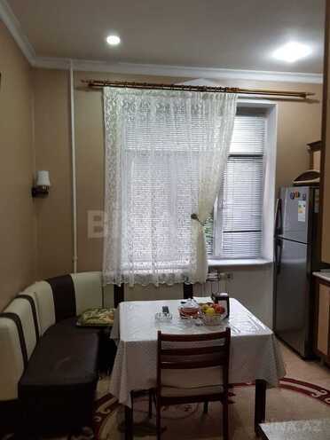 Продаётся 3-комн. вторичка 85 м², Ясамальский р., photo 3 from 21