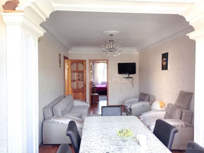 Продаётся 3-комн. вторичка 70 м², м. Нефтчиляр, photo 4 from 18