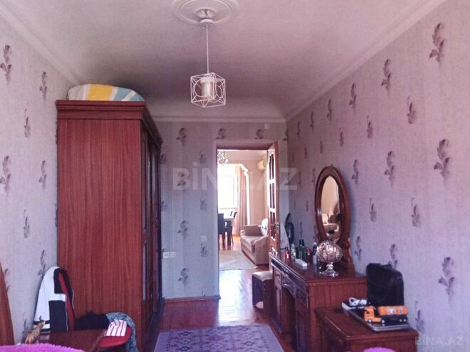 Продаётся 3-комн. вторичка 70 м², м. Нефтчиляр, photo 8 from 18