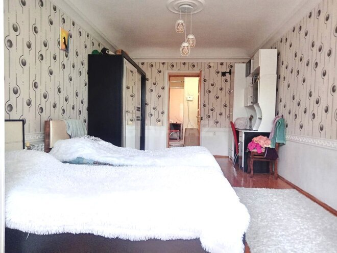 Продаётся 3-комн. вторичка 70 м², м. Нефтчиляр, photo 7 from 18