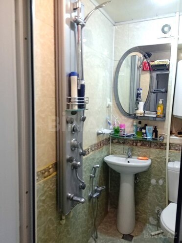 Продаётся 3-комн. вторичка 70 м², м. Нефтчиляр, photo 16 from 18