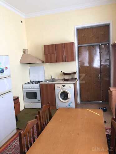 Сдаётся 2-комн. вторичка 30 м², м. Иншаатчылар, photo 4 from 8