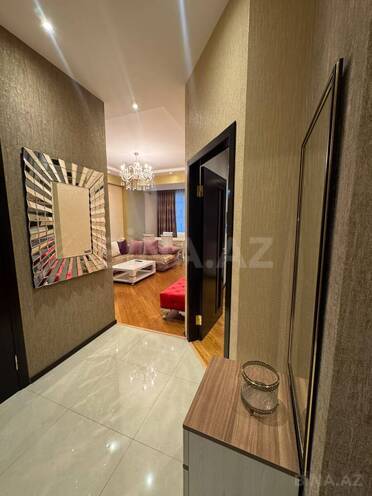 Сдаётся 2-комн. новостройка 60 м², м. Низами, photo 1 from 19