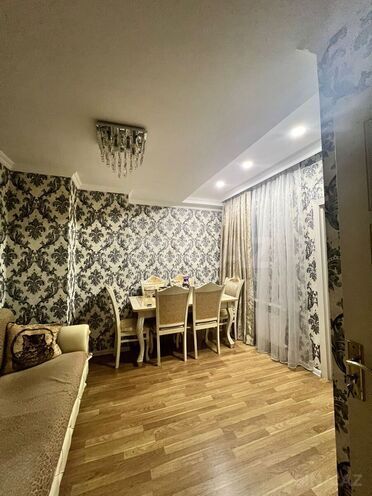 Продаётся 2-комн. новостройка 47 м², м. Халглар Достлугу, photo 1 from 11
