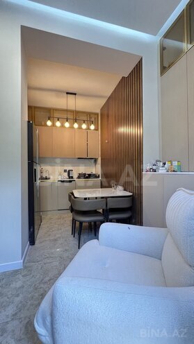 Продаётся 3-комн. вторичка 100 м², м. Низами, photo 3 from 23