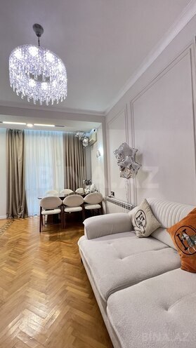 Продаётся 3-комн. вторичка 100 м², м. Низами, photo 8 from 23