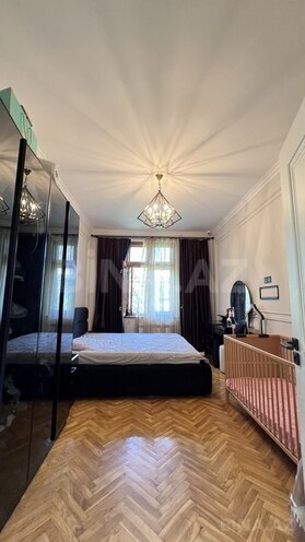 Продаётся 3-комн. вторичка 100 м², м. Низами, photo 17 from 23