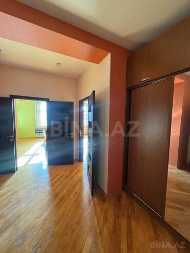 Сдаётся 3-комн. новостройка 80 м², м. Низами, photo 14 from 19