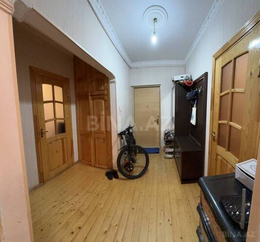 Satılır 3 otaqlı köhnə tikili 65 m², Xalqlar Dostluğu m., photo 12 from 13