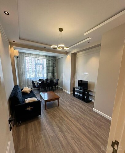 Сдаётся 2-комн. новостройка 65 м², м. 8 ноября, photo 1 from 10