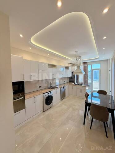 İcarəyə verilir 4 otaqlı yeni tikili 240 m², 28 May m., photo 16 from 29