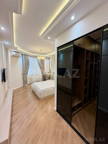 İcarəyə verilir 4 otaqlı yeni tikili 240 m², 28 May m., photo 12 from 29