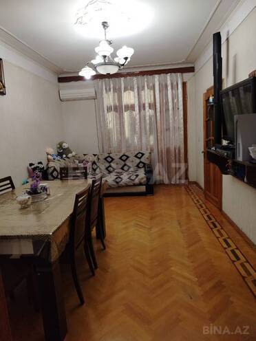 Продаётся 2-комн. вторичка 55 м², м. Гянджлик, photo 1 from 12