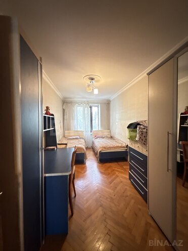 Продаётся 3-комн. вторичка 75 м², м. Элмляр Академиясы, photo 8 from 18