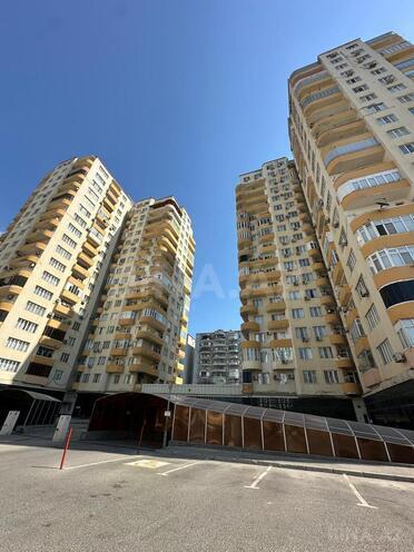 Satılır 2 otaqlı yeni tikili 70 m², Həzi Aslanov q., photo 1 from 15