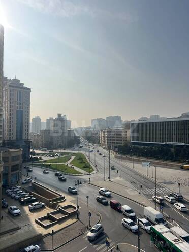 Satılır 3 otaqlı köhnə tikili 100 m², Nizami m., photo 1 from 13