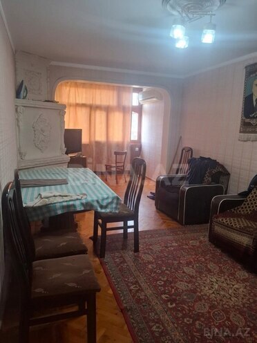 Продаётся 3-комн. вторичка 65 м², м. Нефтчиляр, photo 3 from 12