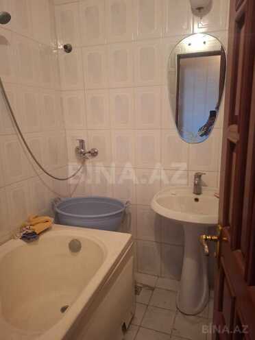 Продаётся 3-комн. вторичка 65 м², м. Нефтчиляр, photo 10 from 12