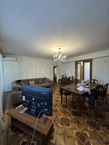 Satılır 4 otaqlı köhnə tikili 110 m², 28 May m., photo 6 from 23