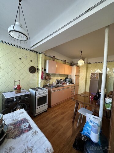Satılır 4 otaqlı köhnə tikili 110 m², 28 May m., photo 14 from 23