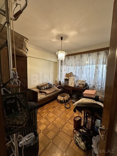 Satılır 4 otaqlı köhnə tikili 110 m², 28 May m., photo 9 from 23