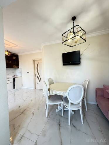 Satılır 4 otaqlı köhnə tikili 110 m², İnşaatçılar m., photo 14 from 24