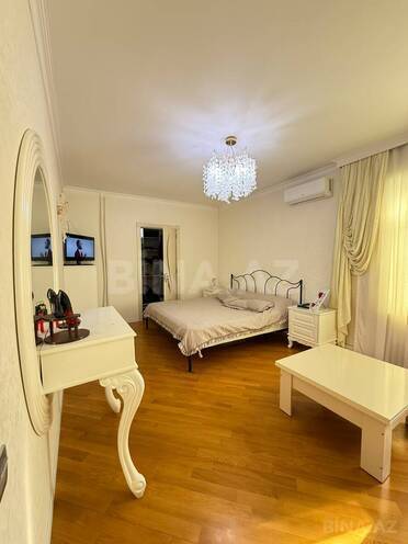 Satılır 4 otaqlı köhnə tikili 110 m², İnşaatçılar m., photo 8 from 24