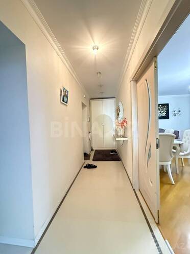 Satılır 4 otaqlı köhnə tikili 110 m², İnşaatçılar m., photo 17 from 24