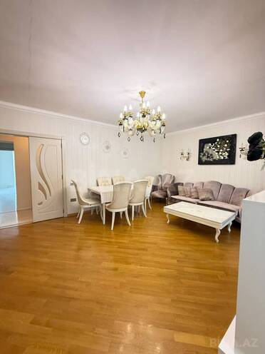 Satılır 4 otaqlı köhnə tikili 110 m², İnşaatçılar m., photo 5 from 24