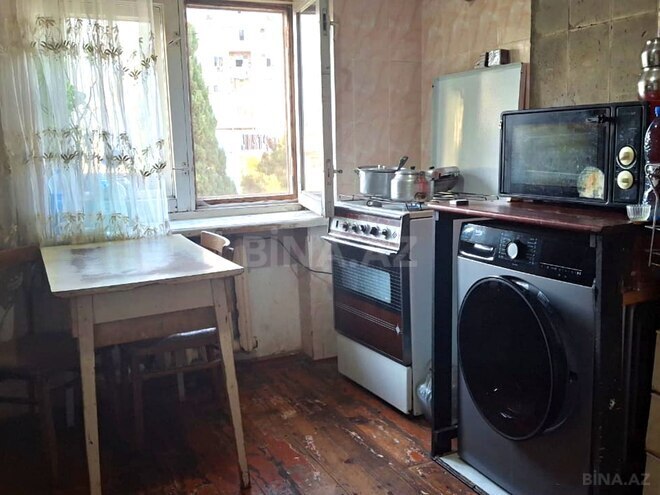 Продаётся 4-комн. вторичка 90 м², м. Кара Караев, photo 10 from 24