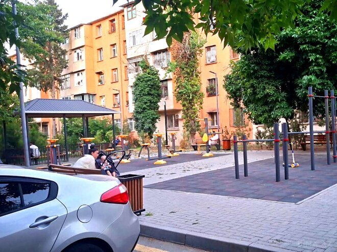 Продаётся 4-комн. вторичка 90 м², м. Кара Караев, photo 4 from 24