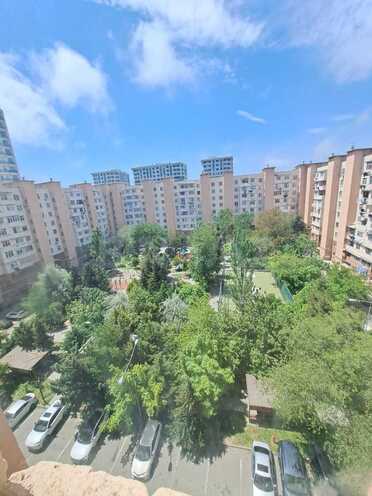 Продаётся 2-комн. вторичка 60 м², м. Ази Асланов, photo 1 from 12