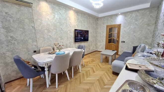 Satılır 2 otaqlı köhnə tikili 65 m², Azadlıq Prospekti m., photo 10 from 28