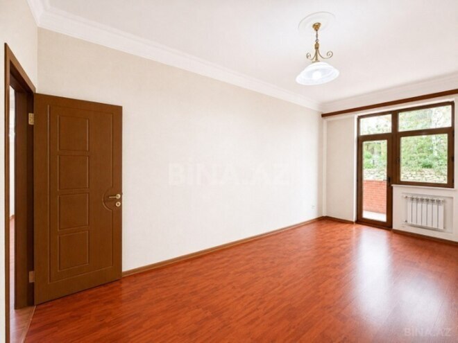 İcarəyə verilir 5 otaqlı ofis 175 m², 28 May m., photo 6 from 12