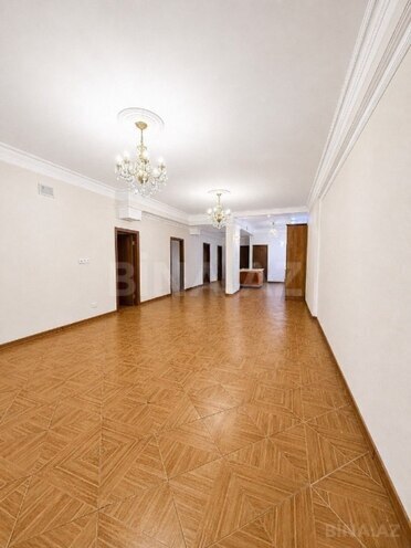 İcarəyə verilir 5 otaqlı ofis 175 m², 28 May m., photo 7 from 12