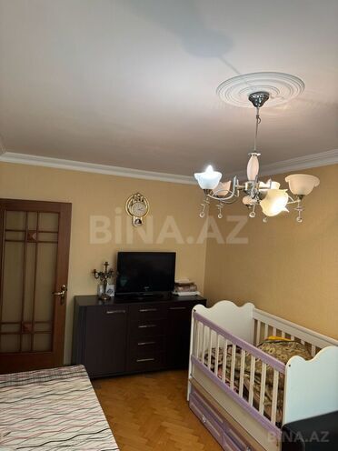 Продаётся 4-комн. вторичка 100 м², м. Низами, photo 10 from 21