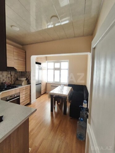Продаётся 2-комн. вторичка 65 м², Хатаинский р., photo 4 from 13