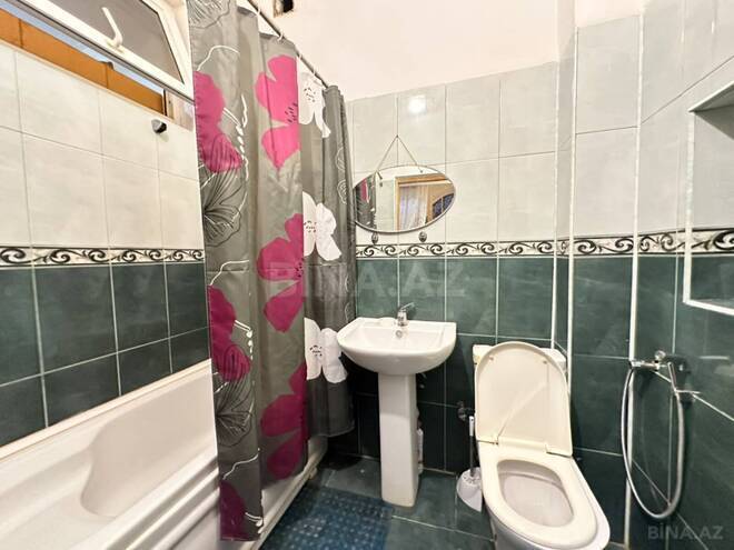 Satılır 2 otaqlı köhnə tikili 90 m², 28 May m., photo 13 from 16